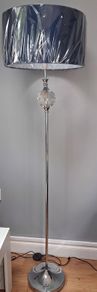 Floor lamp