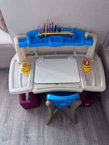 Art Table