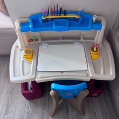 Art Table
