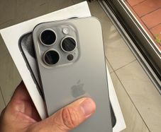 iphone 15 pro with original apple clay case
