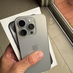 iphone 15 pro with original apple clay case