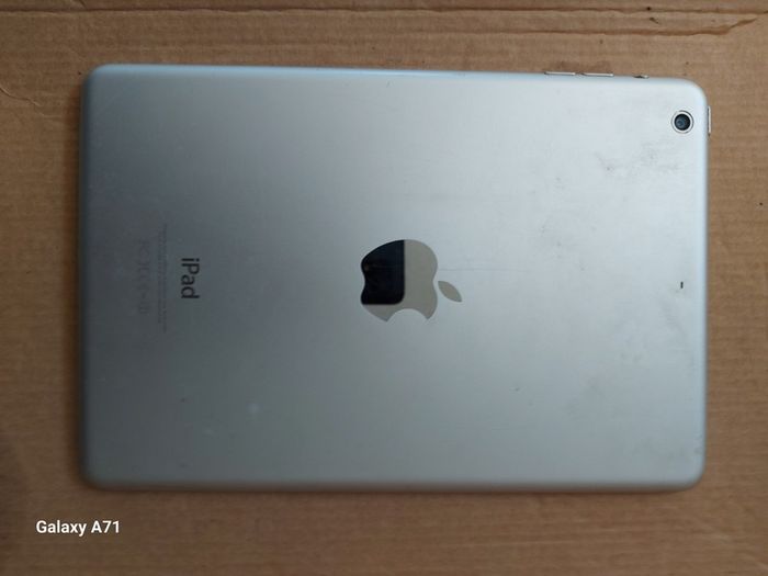 Apple Ipad Mini, 2nd Generation, 16GB, Silver, Activation Locked, for parts or repair