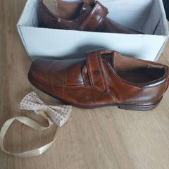 Size 37 as new 4.5 and bow tie