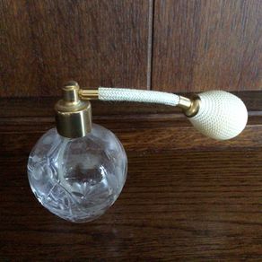 Cut Crystal Atomiser Perfume bottle