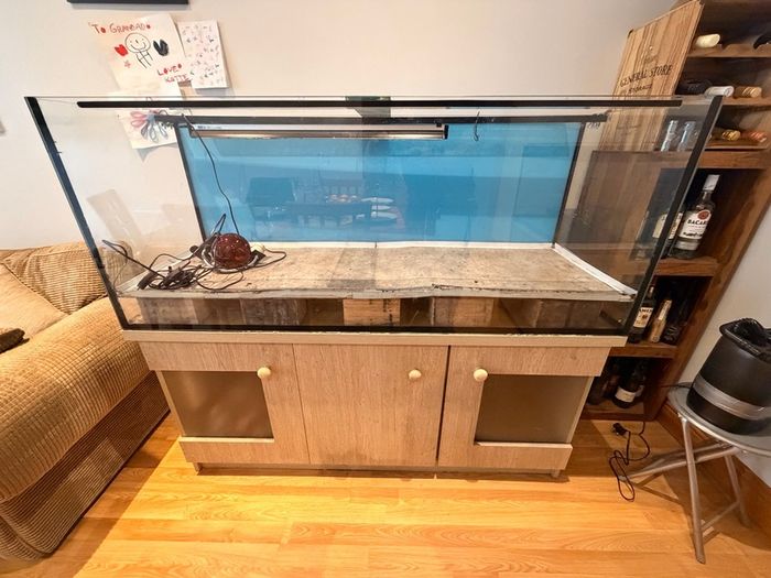 Fish Tank / Aquarium with Cabinet
