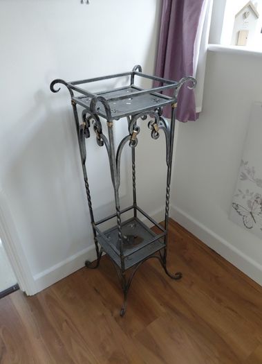 plant stand