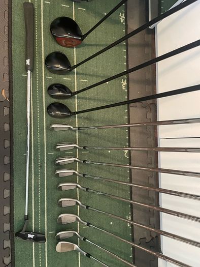 TaylorMade Stealth Golf Set