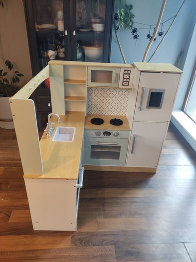 Kids wooden kitchen