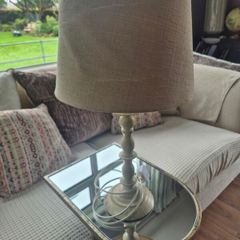 Cream table lamp
