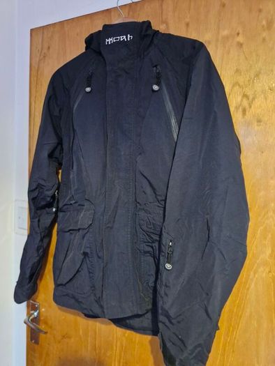 Black Hooded Outdoor Ski Jacket