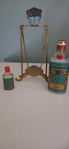 Vintage 4711 Easel Stand And 2 Bottles Of 4711