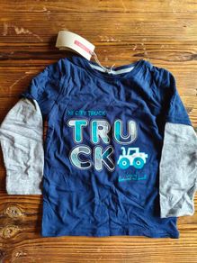Boys top