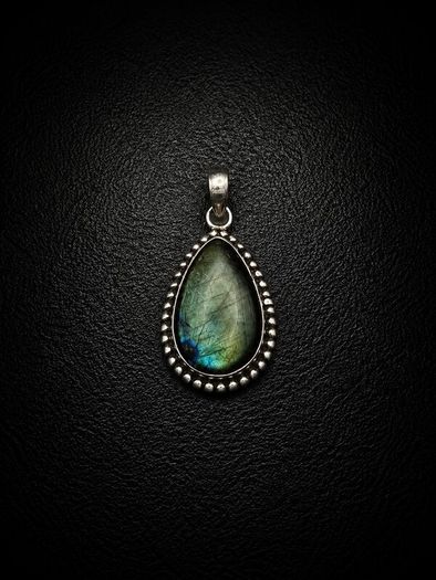 Vintage 925 Sterling Silver Labradorite Pendant