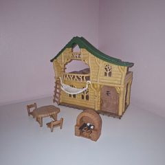 Sylvanian Family Lakeside Lodge