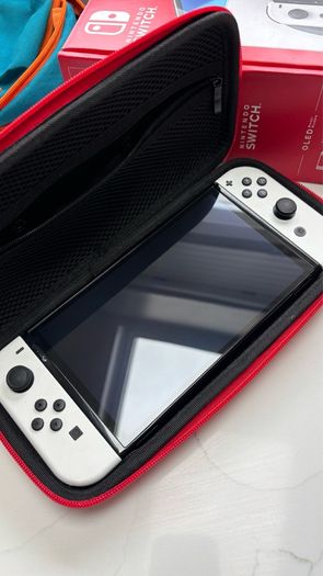 Nintendo switch with 6 games