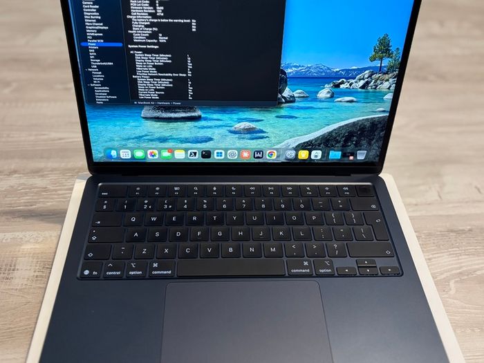 MacBook Air 13-inch M4, 16 GB, 512 GB, Midnight, 13 cycles
