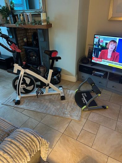 Exercise bike and abs trainer