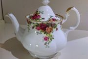 Royal Albert Old Country Roses Large Tea Pot, 1300 ml