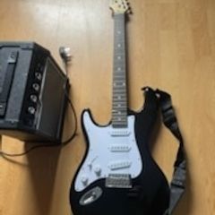 3/4 left handed Electric Guitar, 10W Guitar Amp