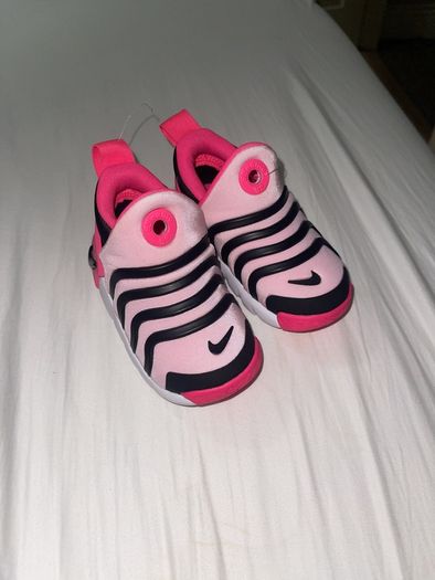 nike shoes baby size 5.5 uk