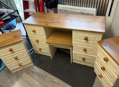 Dressing Table and matching bedside lockers