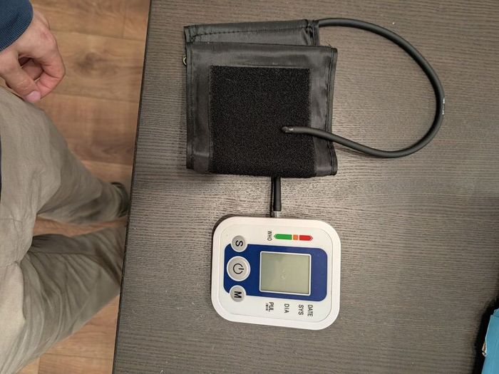 Digital Upper Arm Blood Pressure & Pulse Rate Monitor