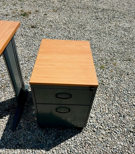L-Shaped Office Desk & Drawers