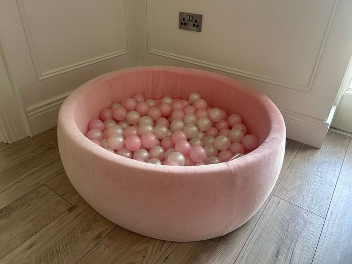 Foam Ball Pit & balls