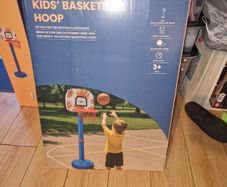 Basketball hoop