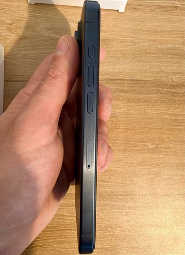 iPhone 15 Pro 256GB Blue Titanium - Excellent Condition + Extras
