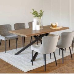 Kitchen table
