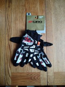Giro cycling gloves