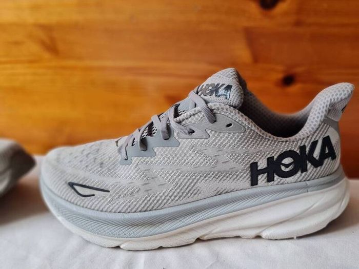 Hoka clifton 9 grey Size 10.5 eu 45 in excellent condition
