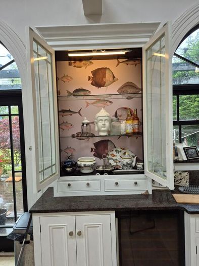 kitchen cabinet