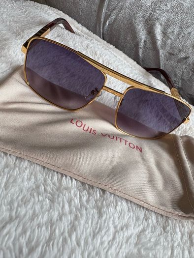 sunglass