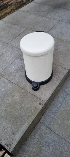 pedal bin