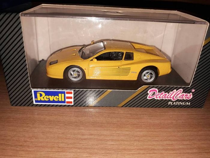 New Boxed Revell Detail Platinium Ferrari 1995