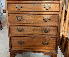 chest of drawers