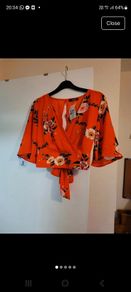 bnwt floral quiz top