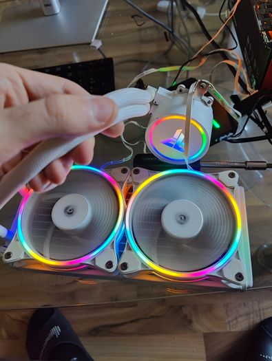 240mm / 360mm Aio Liquid Coolers > Incomplete / Minor Rgb Issues