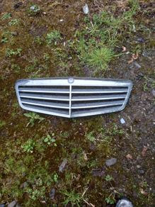 Mercedes E class front grill 2009 year