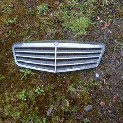 Mercedes E class front grill 2009 year