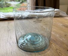 Round glass vase