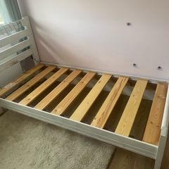 Single bed frame
