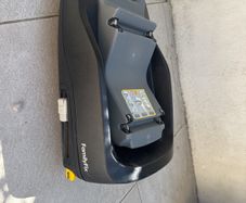 FREE Maxi Cosi FamilyFix isofix base