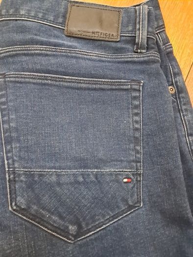 tommy hilfiger jeans