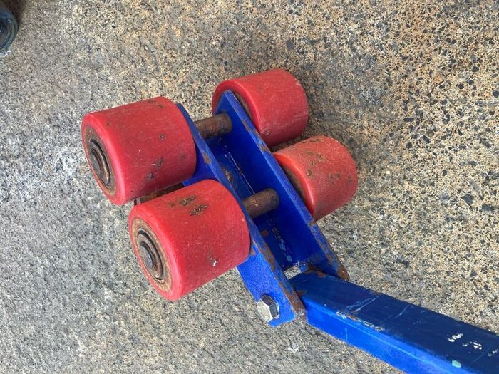 Machine Moving Skates set