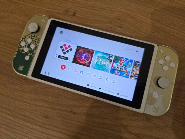 Custom Nintendo Switch V1 Modded/CFW Zelda Edition + 64GB
