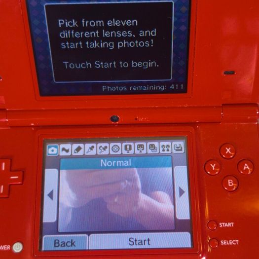 nintendo dsi bundle with 18 games ,case charger