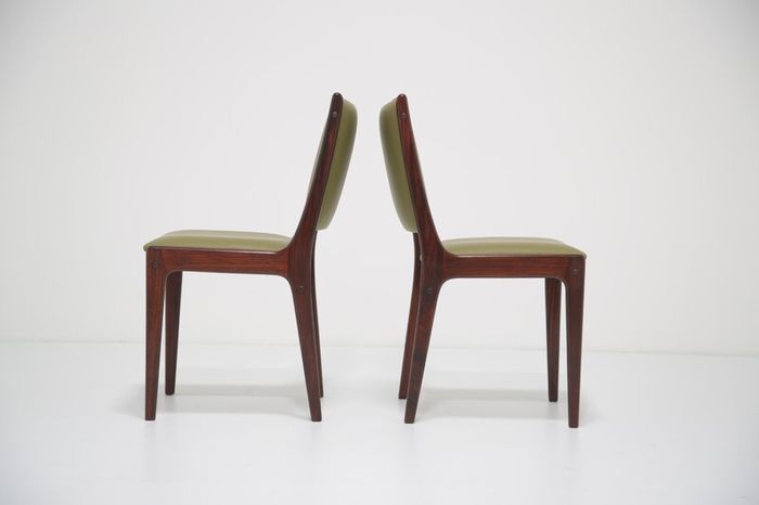 Set of 8 Vintage Danish Rosewood Dining Chairs by Johannes Andersen for Uldum Mobelfabrik, 1960s
